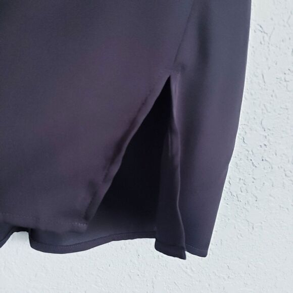 Vince‎ Black V-neck Stretch Silk Blouse - Picture 6 of 7